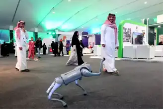 Riyad'da Robot Köpek Gösterisi Hayran Bıraktı